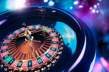 tuak88 platform showing live dealer tables and sports betting interface